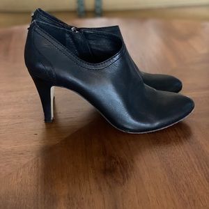 Vince Camuto ankle booties